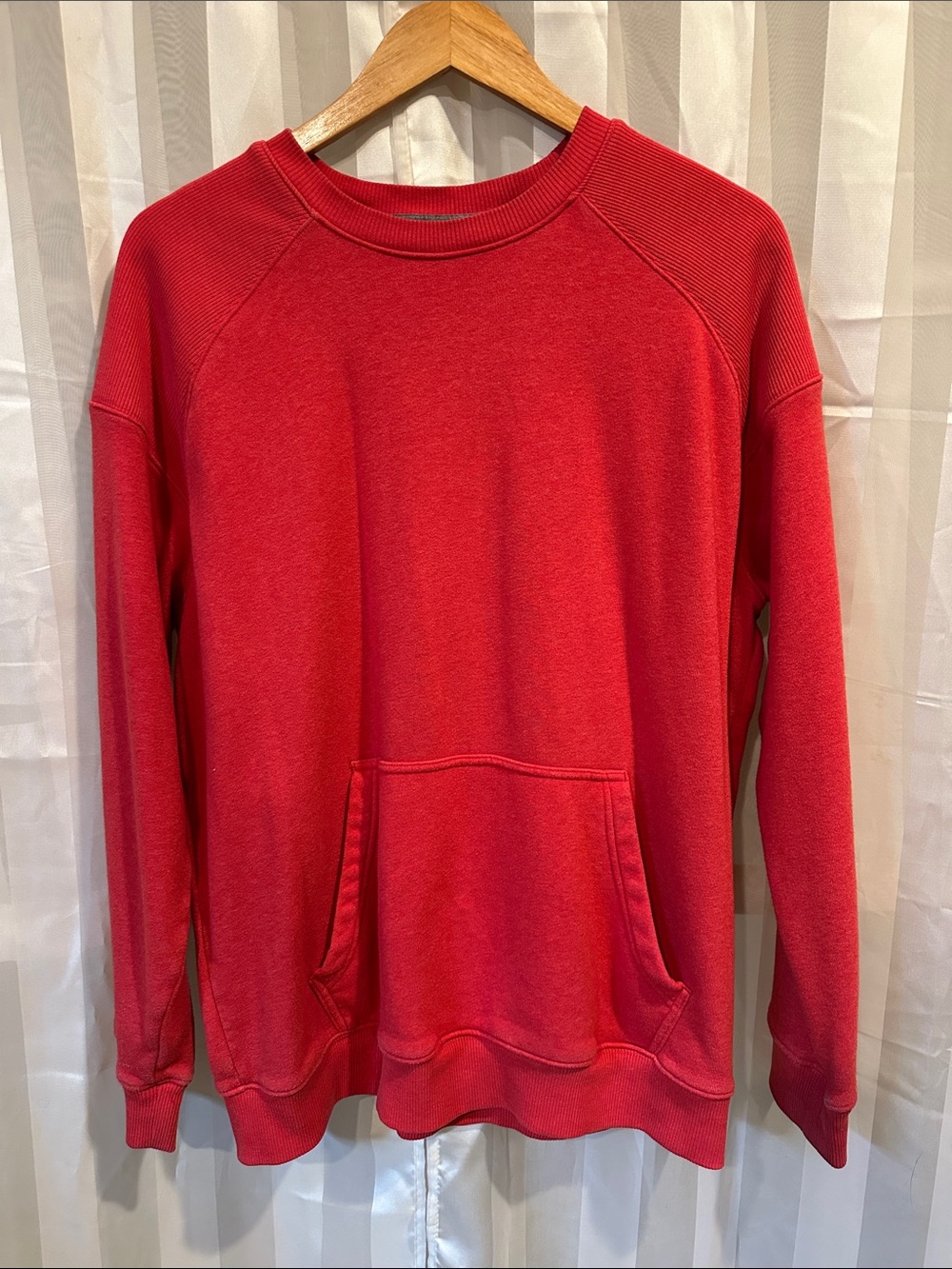 Vintage Champion Red Crewneck Sweatshirt with Front Pocket